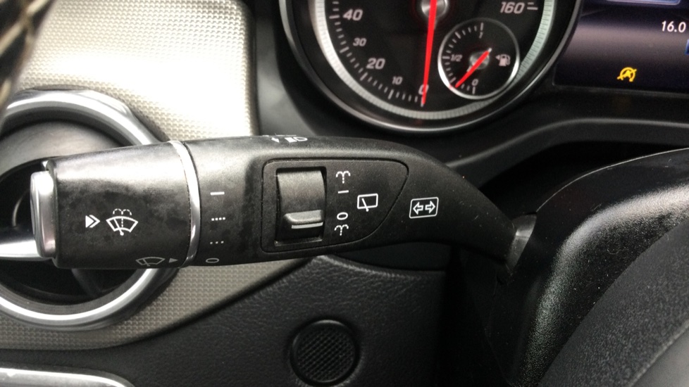Mercedes-Benz GLA 200d Sport 5dr Diesel Hatchback - Image 45