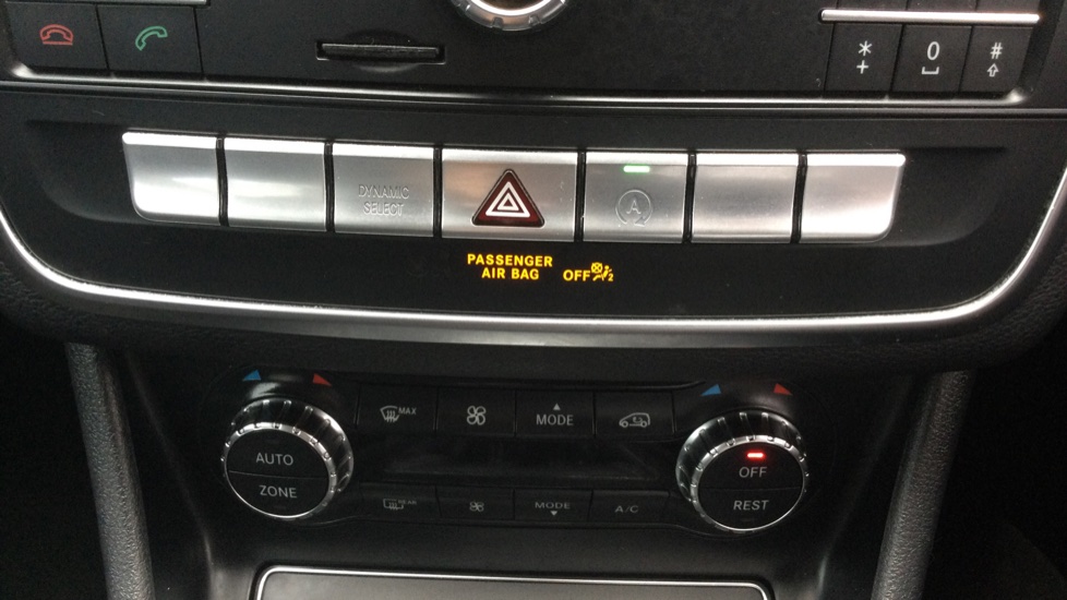 Mercedes-Benz GLA 200d Sport 5dr Diesel Hatchback - Image 49