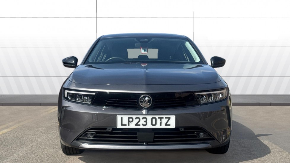 Vauxhall Astra 1.2 Turbo Design 5dr Petrol Hatchback - Image 3