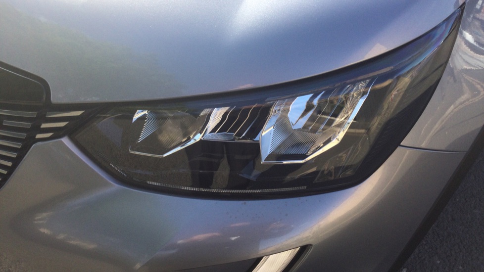 Peugeot 2008 1.2 PureTech 130 Allure 5dr EAT8 Petrol Estate - Image 26