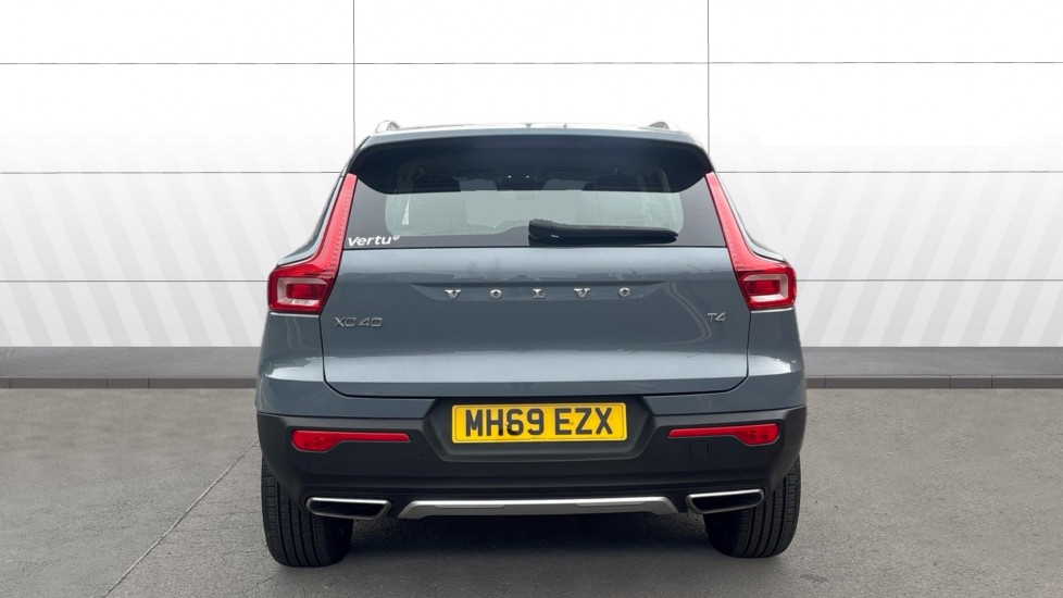 Volvo XC40 2.0 T4 Inscription 5dr Geartronic Petrol Estate - Image 6