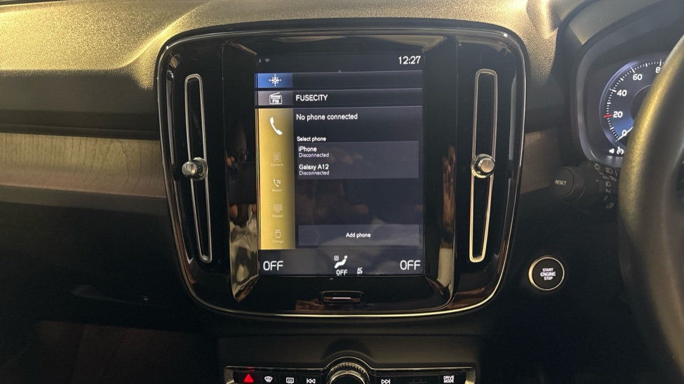Volvo XC40 2.0 T4 Inscription 5dr Geartronic Petrol Estate - Image 34