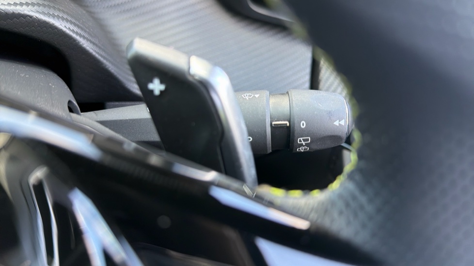 Peugeot 208 1.2 PureTech 100 GT 5dr EAT8 Petrol Hatchback - Image 34