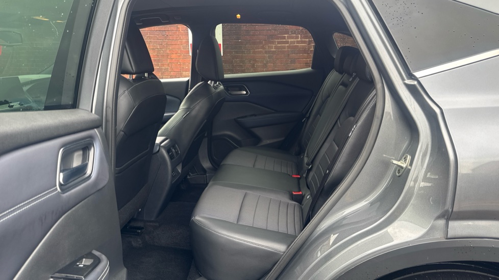 Nissan Qashqai 1.5 E-Power Tekna 5dr Auto Hybrid Hatchback - Image 16