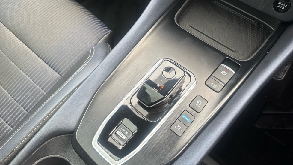 Nissan Qashqai 1.5 E-Power Tekna 5dr Auto Hybrid Hatchback - Image 28