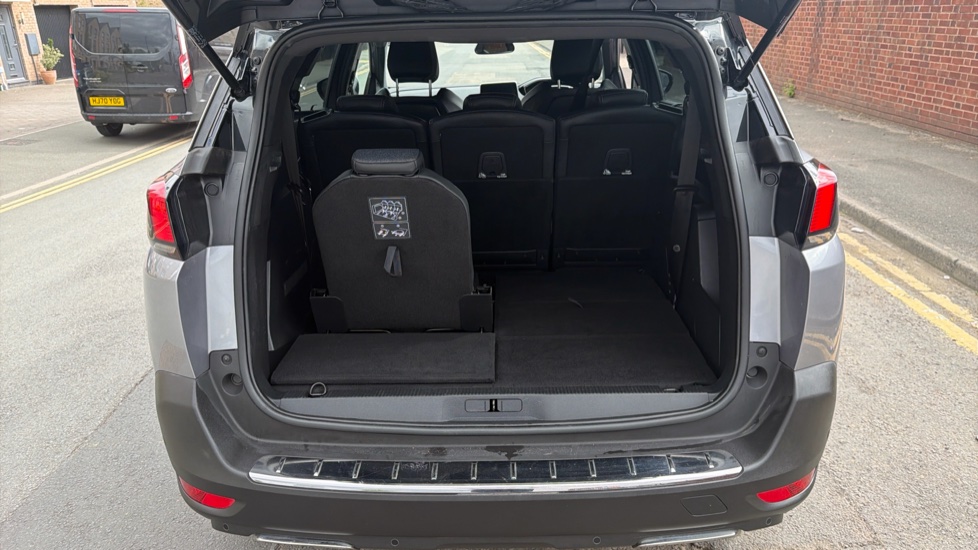 Peugeot 5008 1.5 BlueHDi GT Line 5dr EAT8 Diesel Estate - Image 4