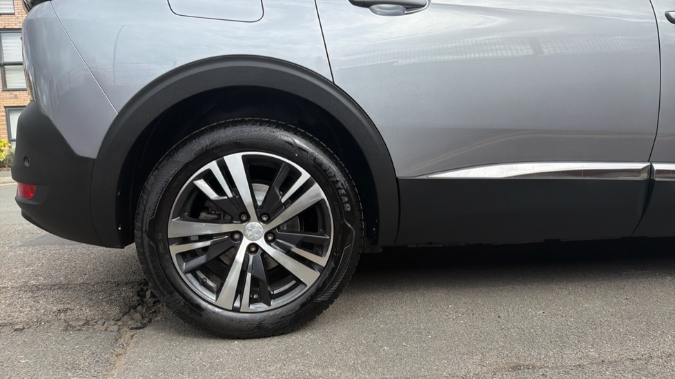 Peugeot 5008 1.5 BlueHDi GT Line 5dr EAT8 Diesel Estate - Image 7