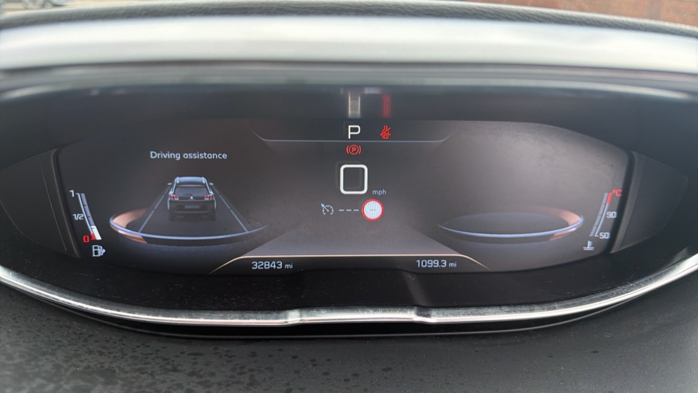Peugeot 5008 1.5 BlueHDi GT Line 5dr EAT8 Diesel Estate - Image 18
