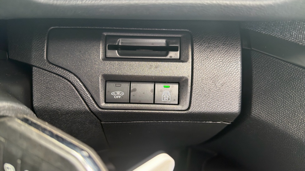 Peugeot 5008 1.5 BlueHDi GT Line 5dr EAT8 Diesel Estate - Image 36
