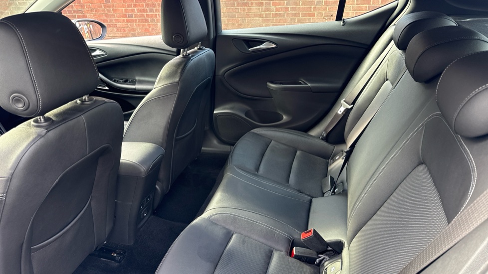 Vauxhall Astra 1.2 Turbo 145 Elite Nav Premium 5dr Petrol Hatchback - Image 16