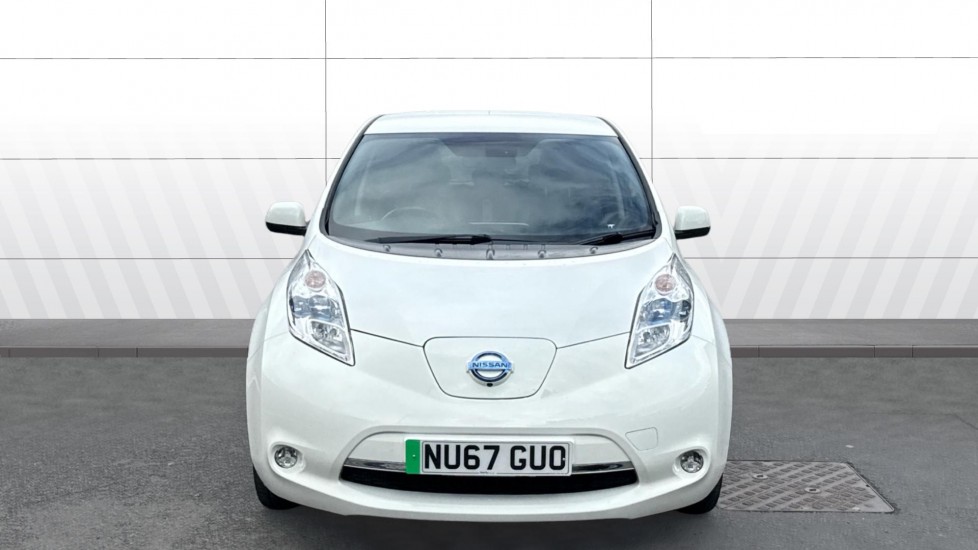 Nissan LEAF 80kW Tekna 30kWh 5dr Auto Electric Hatchback - Image 3