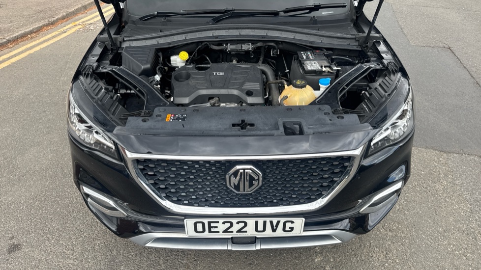MG HS 1.5 T-GDI Exclusive 5dr DCT Petrol Hatchback - Image 8