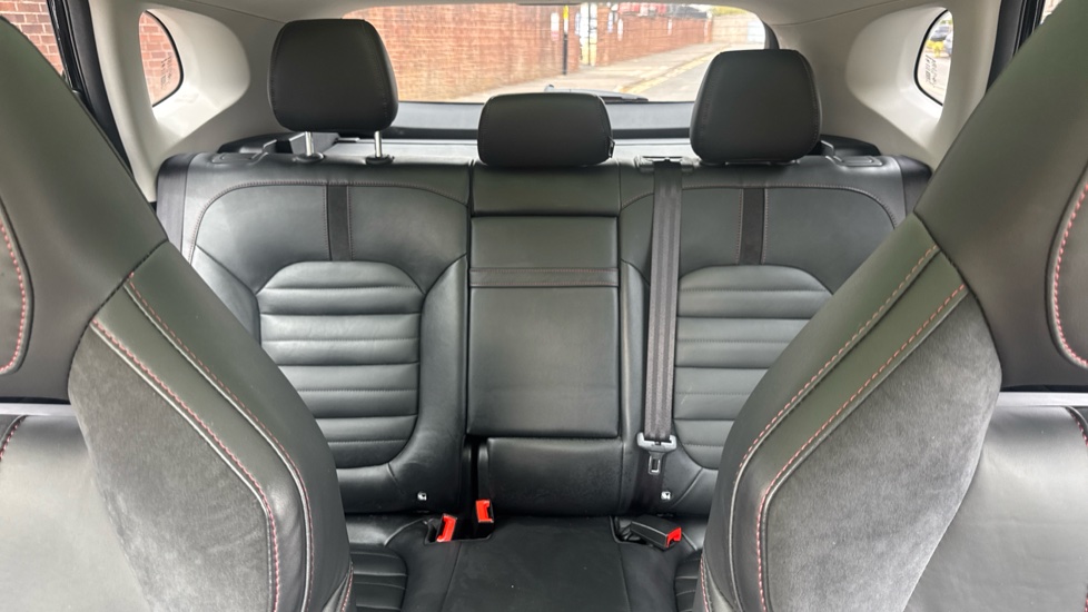 MG HS 1.5 T-GDI Exclusive 5dr DCT Petrol Hatchback - Image 15