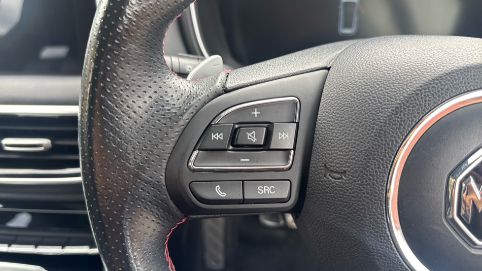 MG HS 1.5 T-GDI Exclusive 5dr DCT Petrol Hatchback - Image 21
