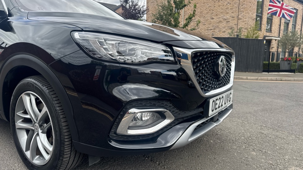 MG HS 1.5 T-GDI Exclusive 5dr DCT Petrol Hatchback - Image 38