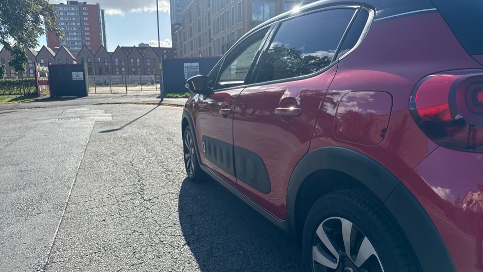 Citroen C3 1.2 PureTech 83 Flair Plus 5dr Petrol Hatchback - Image 27