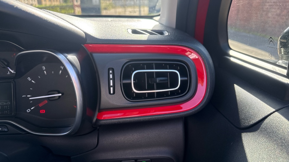 Citroen C3 1.2 PureTech 83 Flair Plus 5dr Petrol Hatchback - Image 54