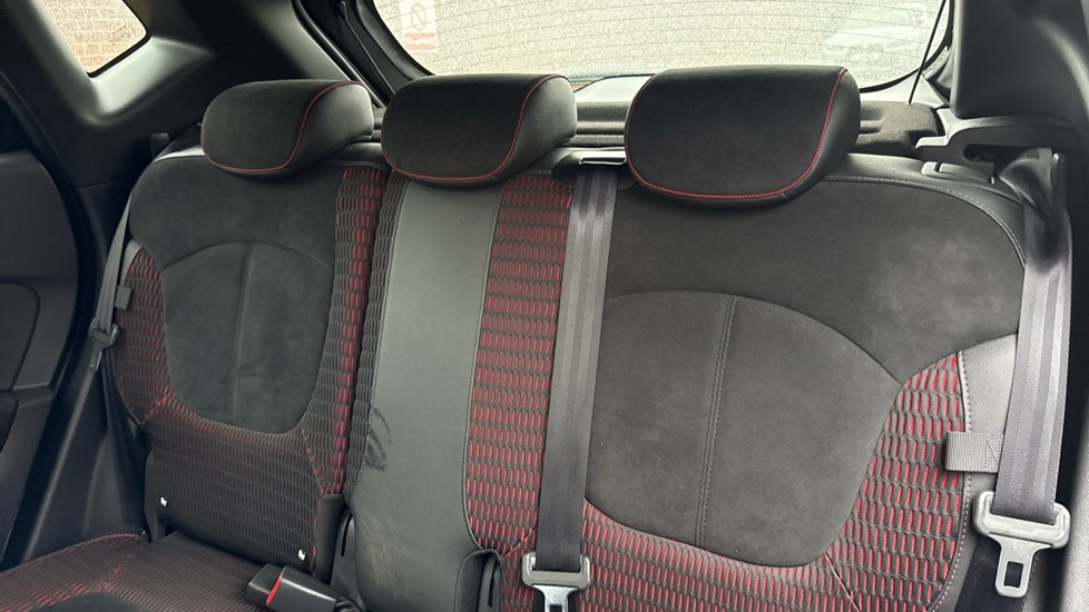 Renault Captur 1.3 TCE 130 S Edition 5dr Petrol Hatchback - Image 15