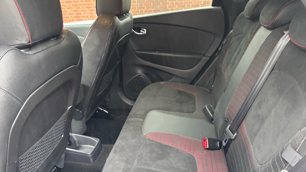 Renault Captur 1.3 TCE 130 S Edition 5dr Petrol Hatchback - Image 16