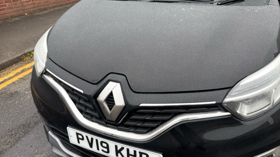 Renault Captur 1.3 TCE 130 S Edition 5dr Petrol Hatchback - Image 36