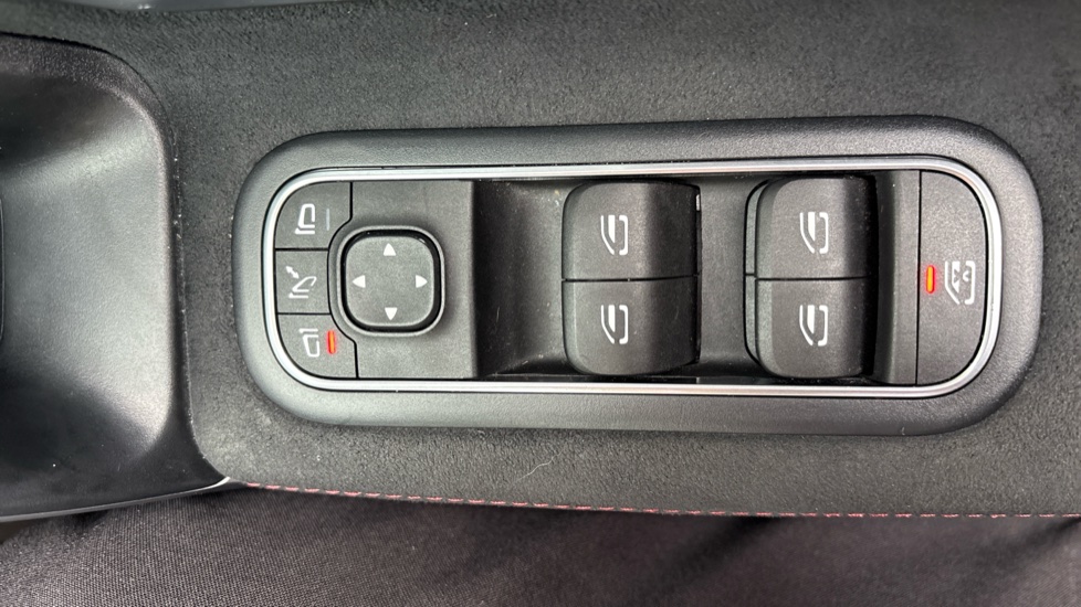 Mercedes-Benz A-Class A180 AMG Line Executive 5dr Auto Petrol Hatchback - Image 40