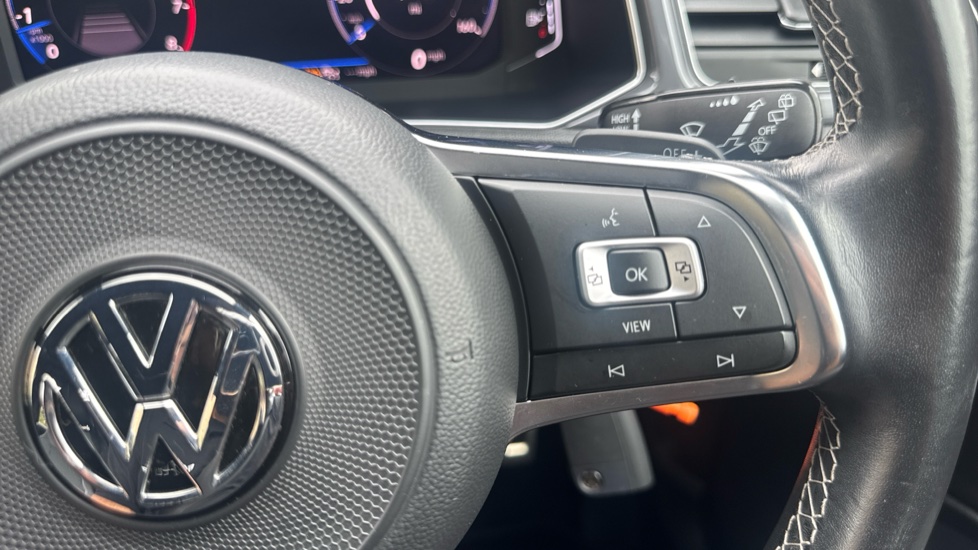 Volkswagen T-Roc 1.5 TSI EVO R-Line 5dr DSG Petrol Hatchback - Image 22