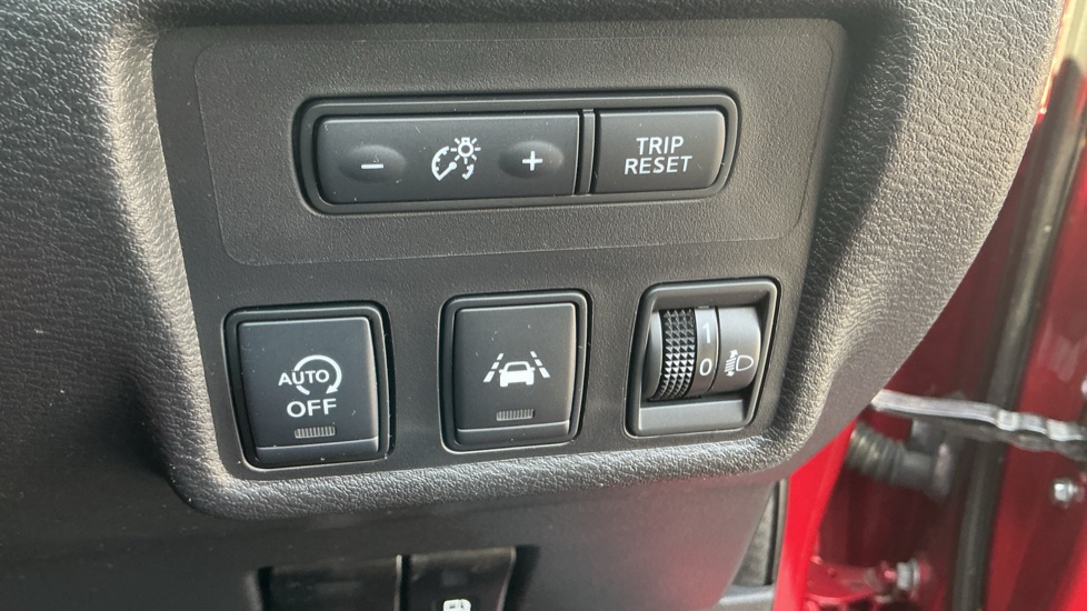 Nissan Micra 1.0 IG-T 100 Acenta 5dr Petrol Hatchback - Image 37