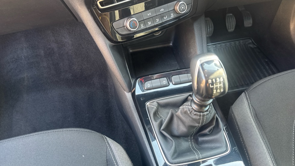 Vauxhall Mokka 1.2 Turbo 100 SE 5dr Petrol Hatchback - Image 13