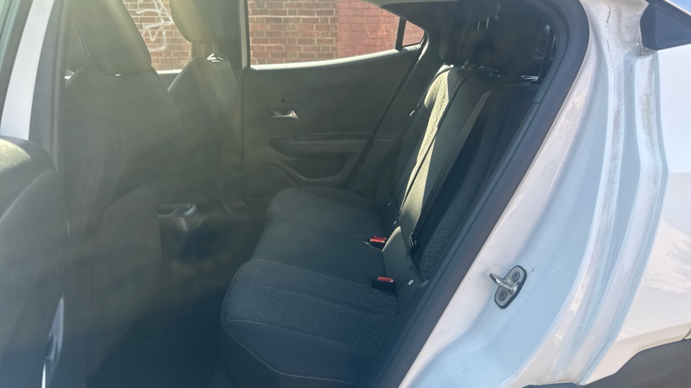 Vauxhall Mokka 1.2 Turbo 100 SE 5dr Petrol Hatchback - Image 16