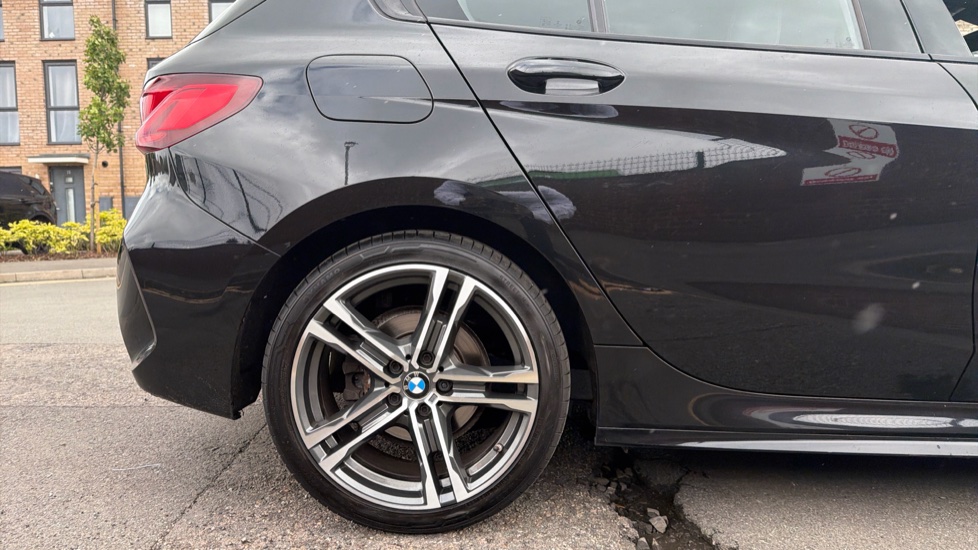 BMW 1 Series 118i M Sport 5dr Petrol Hatchback - Image 7