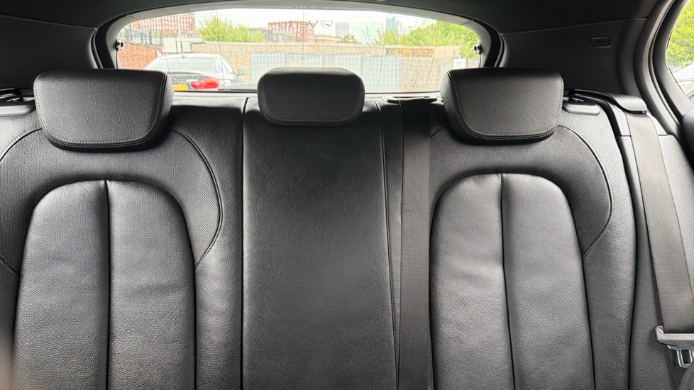 BMW 1 Series 118i M Sport 5dr Petrol Hatchback - Image 15