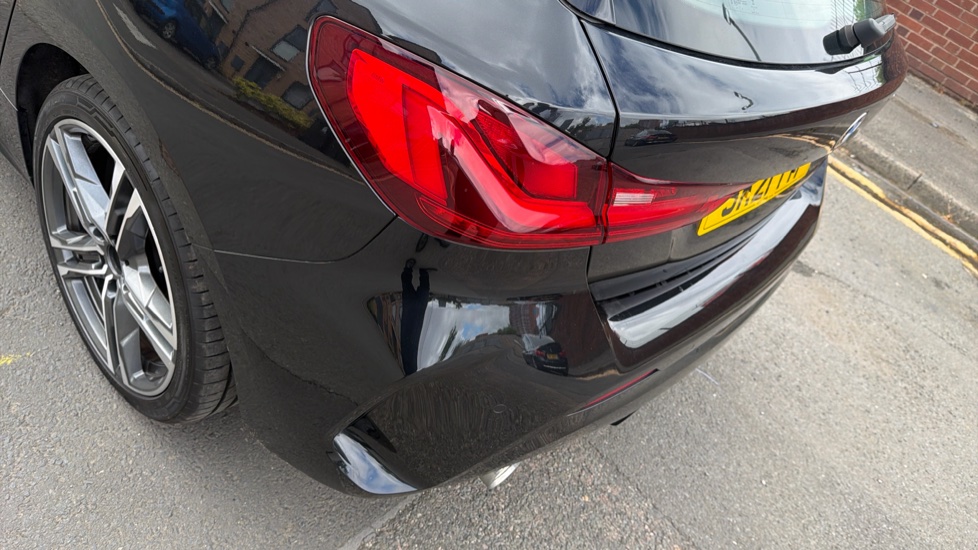 BMW 1 Series 118i M Sport 5dr Petrol Hatchback - Image 36