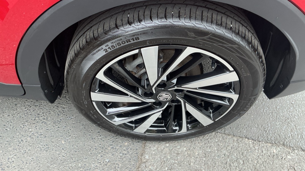 MG ZS 1.5 Hybrid+ Trophy 5dr Auto Hybrid Hatchback - Image 31