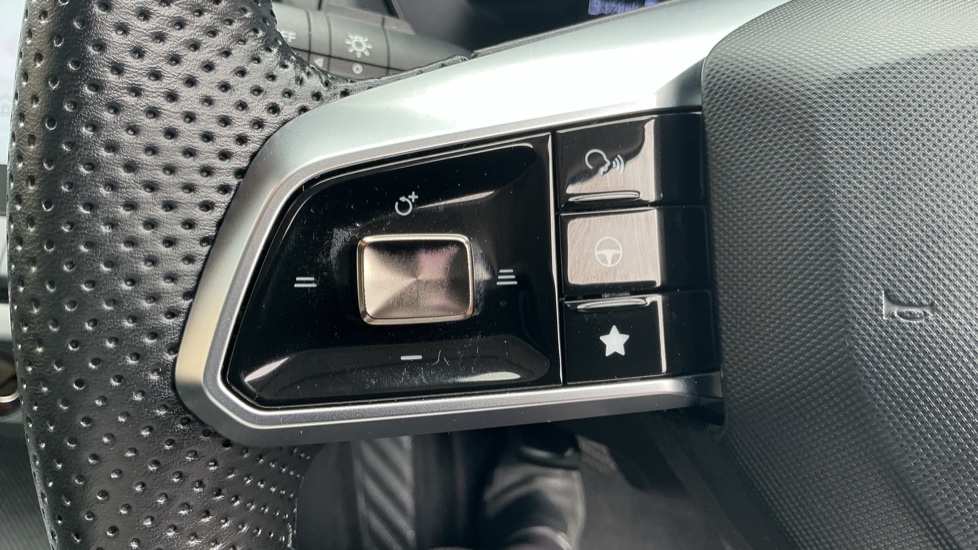 MG ZS 1.5 Hybrid+ Trophy 5dr Auto Hybrid Hatchback - Image 46