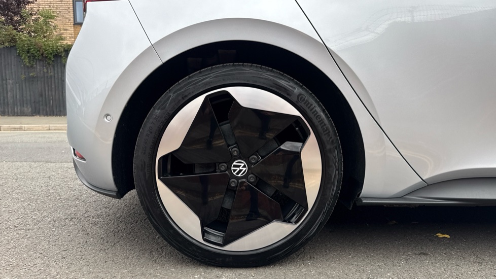 Volkswagen ID.3 150kW Match Pro S 77kWh 5dr Auto Electric Hatchback - Image 7