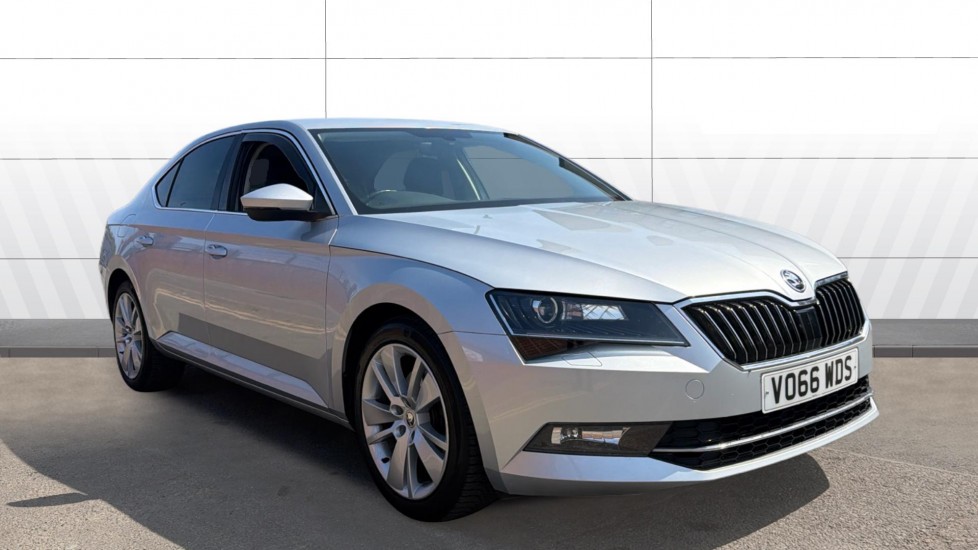 Skoda Superb 1.4 TSI 150 SE L Executive 5dr DSG Petrol Hatchback - Image 1