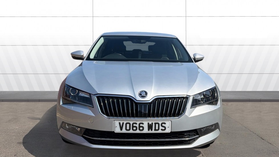 Skoda Superb 1.4 TSI 150 SE L Executive 5dr DSG Petrol Hatchback - Image 3