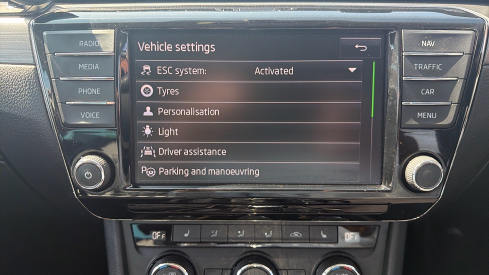 Skoda Superb 1.4 TSI 150 SE L Executive 5dr DSG Petrol Hatchback - Image 30
