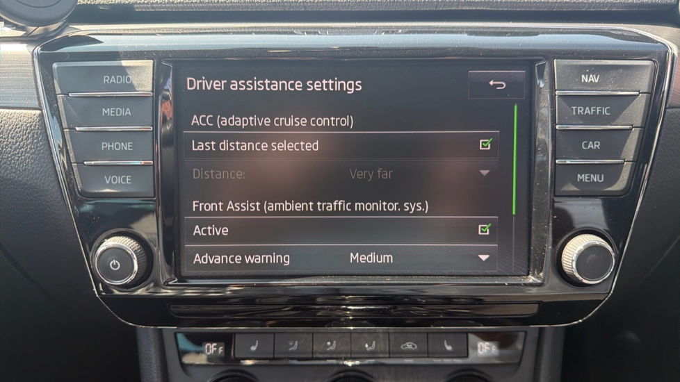 Skoda Superb 1.4 TSI 150 SE L Executive 5dr DSG Petrol Hatchback - Image 32