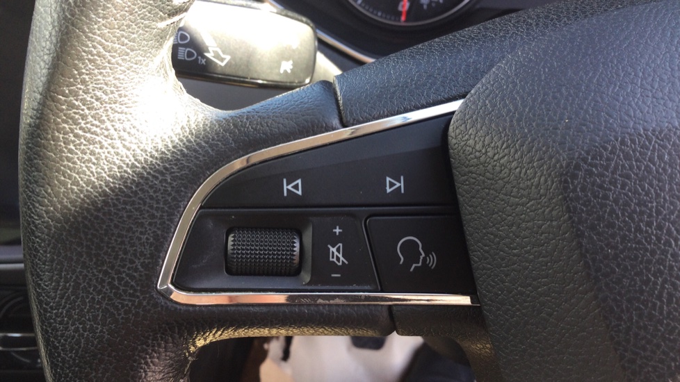 SEAT Ibiza 1.0 TSI 95 SE Technology 5dr Petrol Hatchback - Image 39