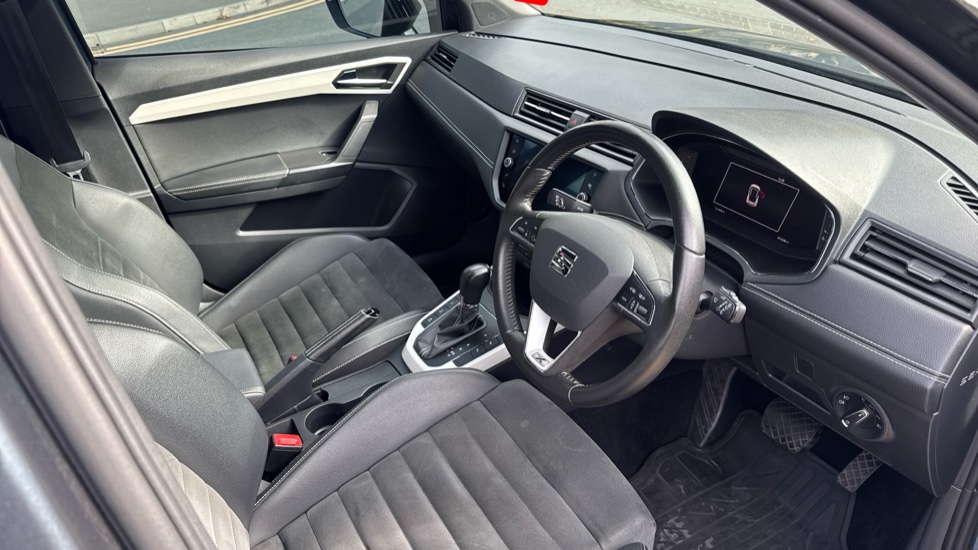 SEAT Arona 1.0 TSI 115 Xcellence Lux [EZ] 5dr DSG Petrol Hatchback - Image 11