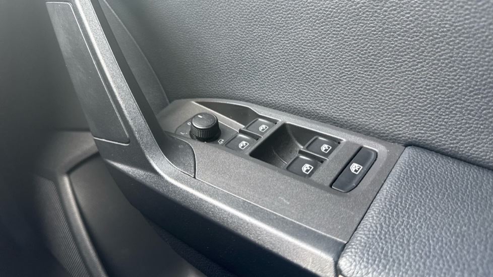 SEAT Arona 1.0 TSI 115 Xcellence Lux [EZ] 5dr DSG Petrol Hatchback - Image 24