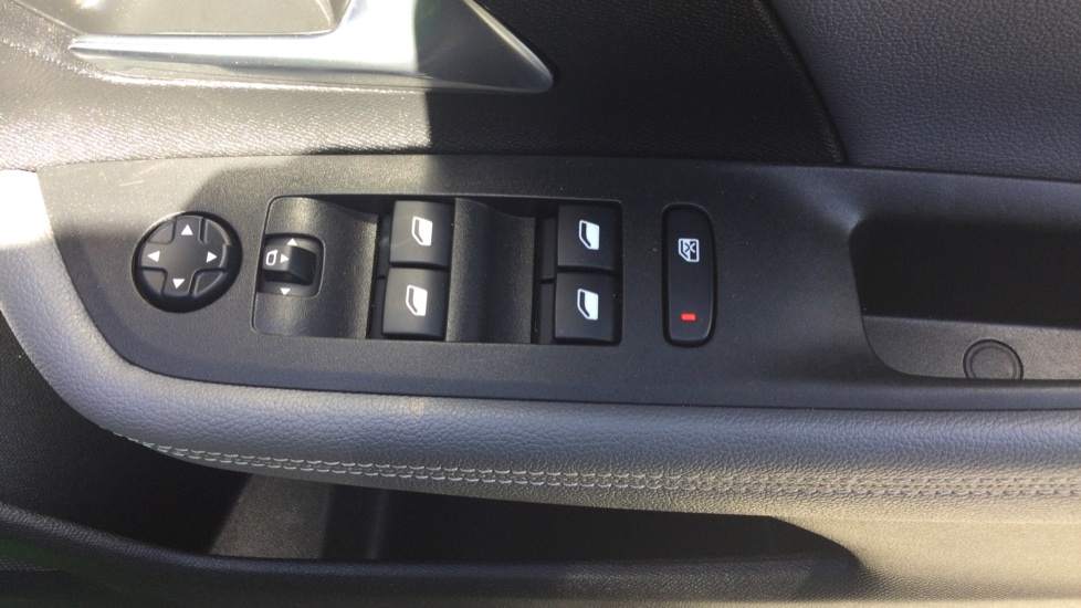 Vauxhall Mokka 1.2 Turbo Elite Nav Premium 5dr Petrol Hatchback - Image 37