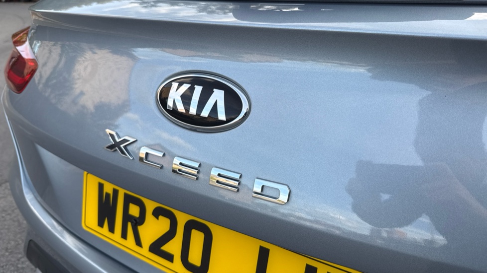 Kia Xceed 1.0T GDi ISG 3 5dr Petrol Hatchback - Image 31