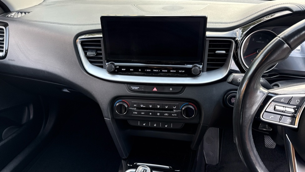 Kia Xceed 1.0T GDi ISG 3 5dr Petrol Hatchback - Image 36