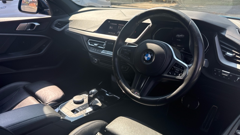 BMW 1 Series 118i M Sport 5dr Step Auto Petrol Hatchback - Image 11