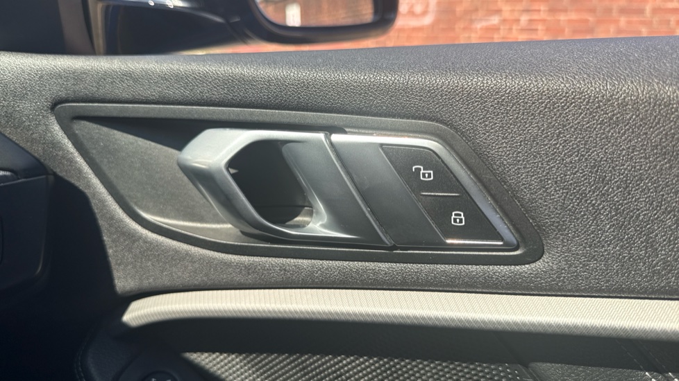 BMW 1 Series 118i M Sport 5dr Step Auto Petrol Hatchback - Image 21