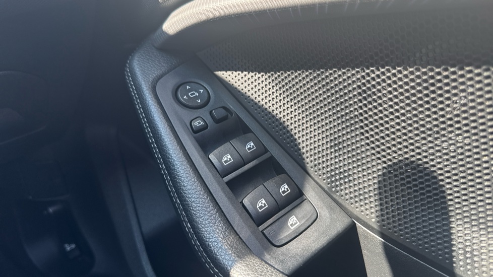 BMW 1 Series 118i M Sport 5dr Step Auto Petrol Hatchback - Image 22