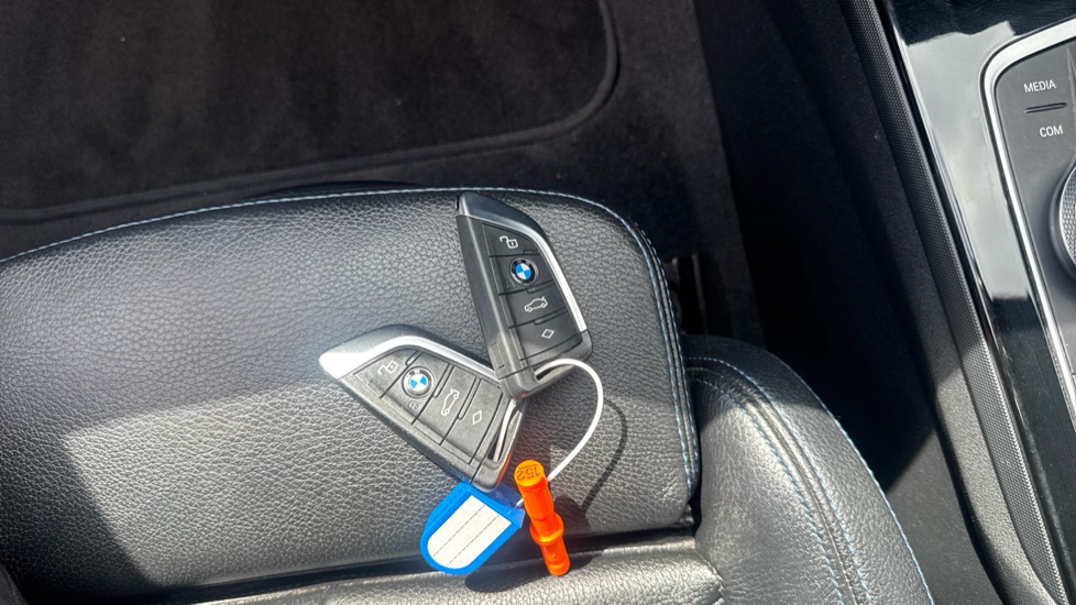 BMW 1 Series 118d M Sport 5dr Step Auto [Live Cockpit Pro] Diesel Hatchback - Image 20