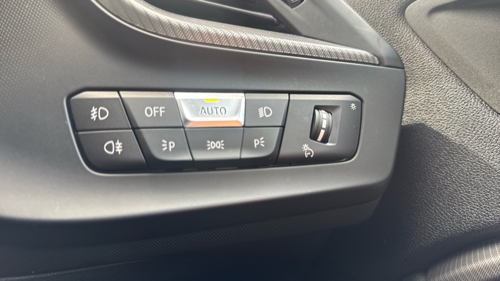 BMW 1 Series 118d M Sport 5dr Step Auto [Live Cockpit Pro] Diesel Hatchback - Image 24